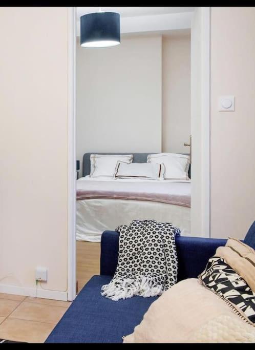 Le Carre D'or - T2, Pres Lyon & Parking Gratuit *