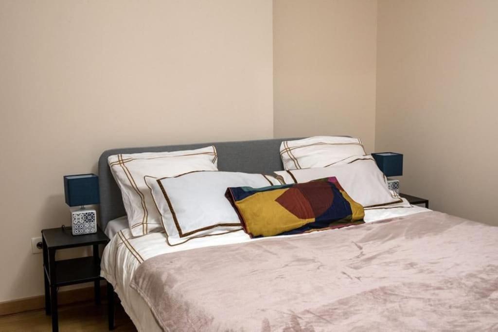 Le Carre D'or - T2, Pres Lyon & Parking Gratuit Apartment Saint-Fons